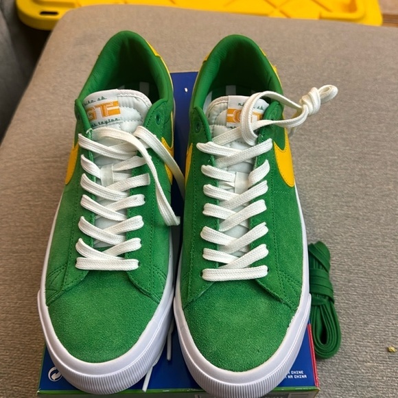 Brand New Nike SB Zoom Blazer Low Pro GT - Picture 1 of 6
